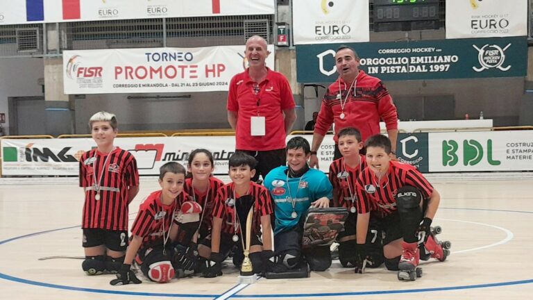 HOCKEY SARZANA UNDER 13 CONQUISTA  AL PALA PIETRI DI CORREGGIO IL PRIMO MEMORIAL LORENZO SALA.